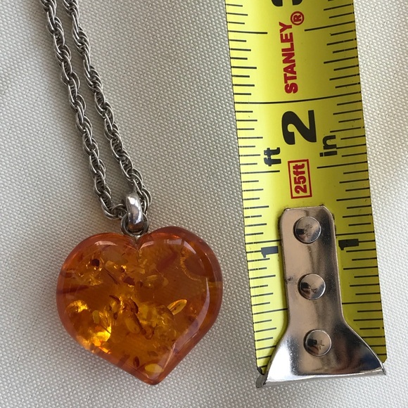 Amber and Sterling silver heart pendant and chain - Picture 4 of 5
